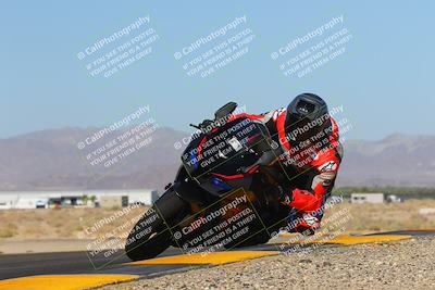 media/Oct-08-2022-SoCal Trackdays (Sat) [[1fc3beec89]]/Turn 9 Inside (10am)/